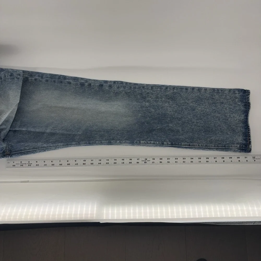 Levi's 502 Regular Taper Jeans Men 36x32 Light Faded Stonewash Button Fly